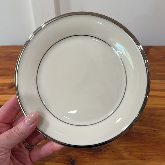 Lenox Dimension Collection Solitaire Ivory Bread Plates w/ Platinum Band x 2 - Picture 2 of 5